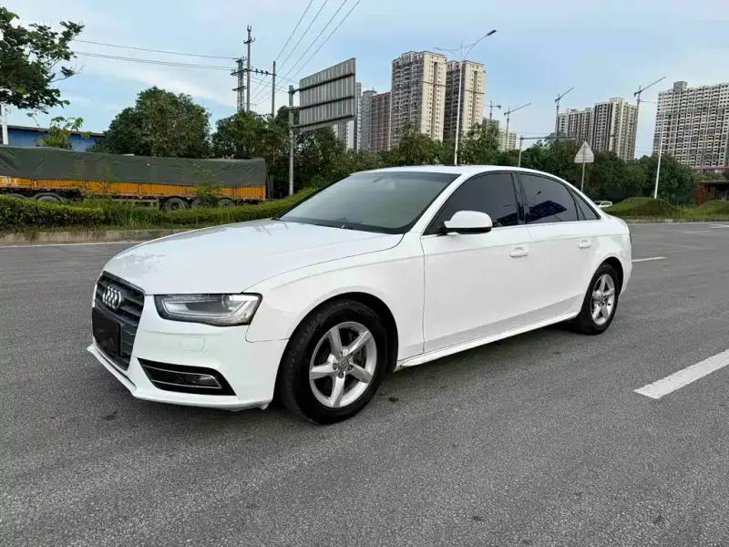 Audi A4L, 2014
