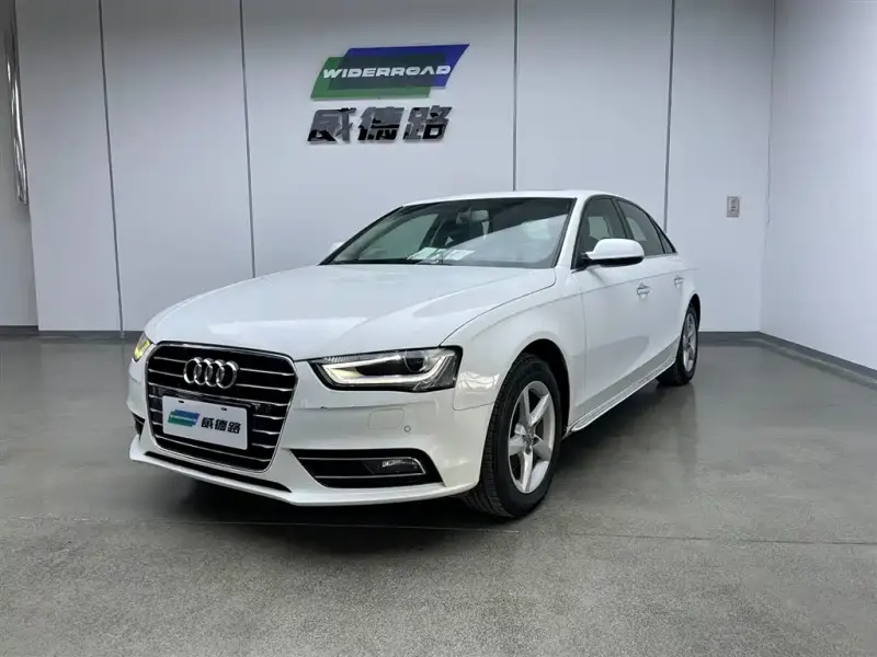 Audi A4L, 2015
