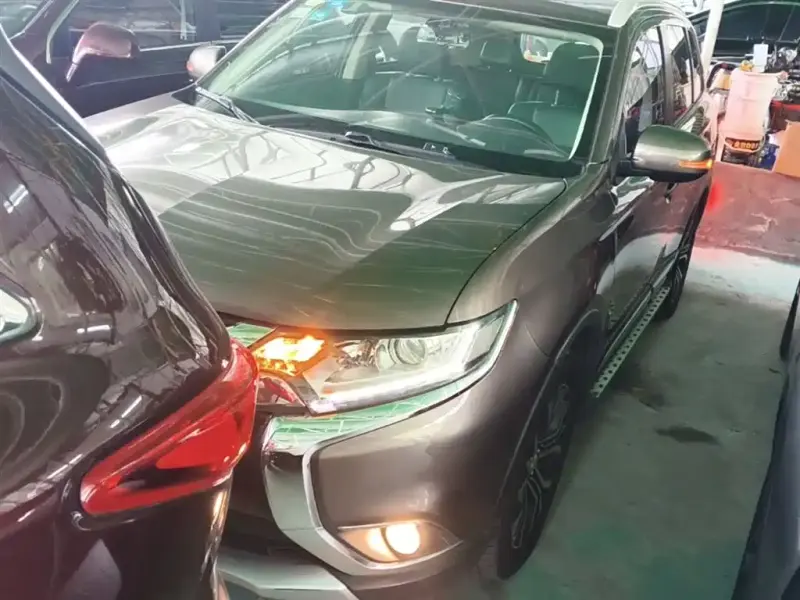 Mitsubishi Outlander, 2018