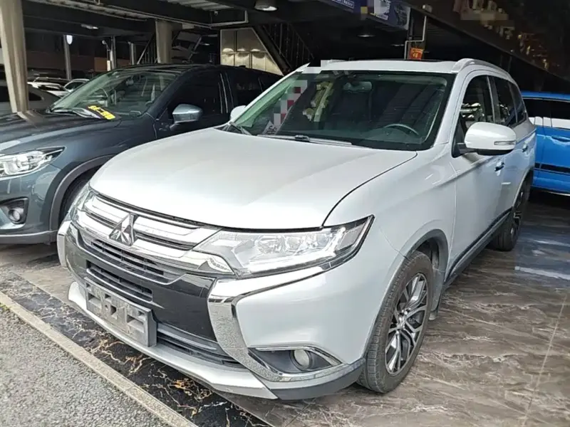 Mitsubishi Outlander, 2018