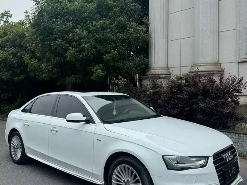 Audi A4L, 2016