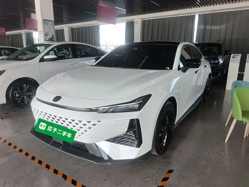 Changan UNI-V, 2025