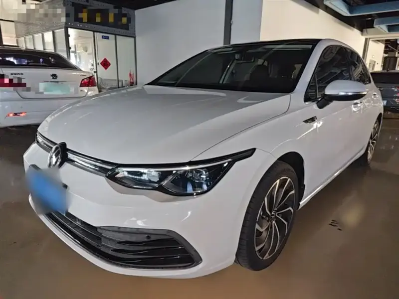 Volkswagen Golf, 2021
