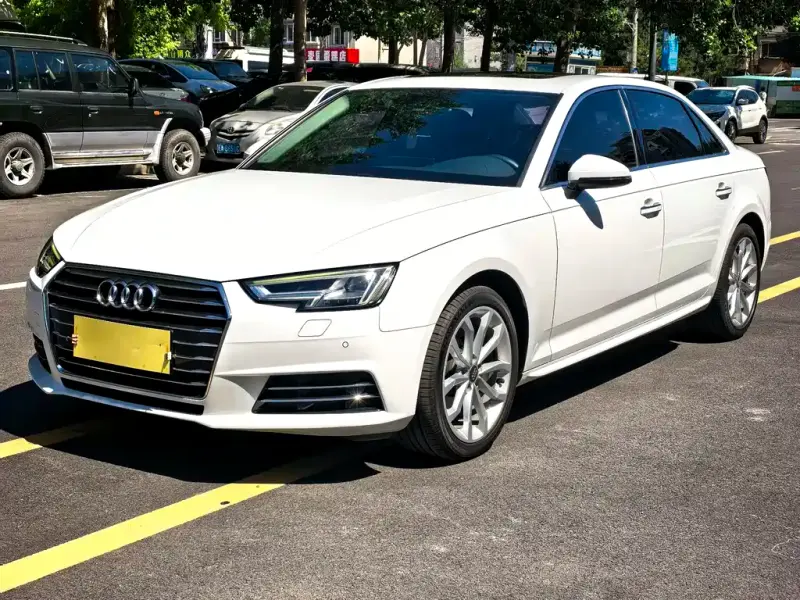 Audi A4L, 2018