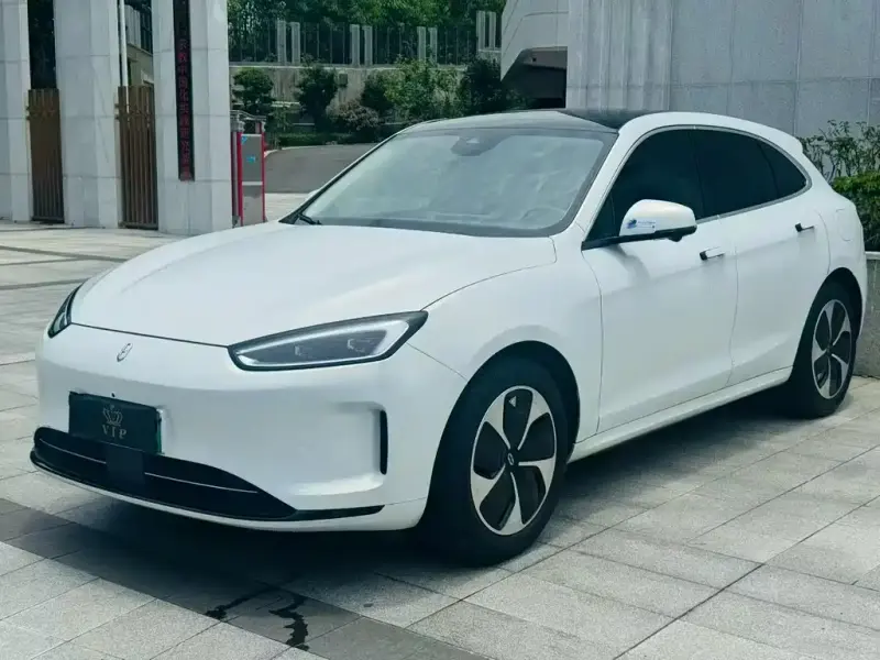 AITO M5, 2022