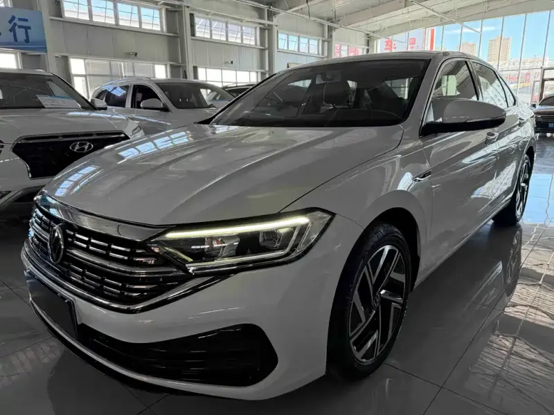 Volkswagen Sagitar, 2022