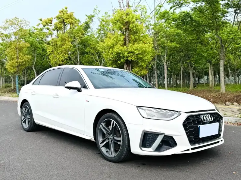 Audi A4L, 2021