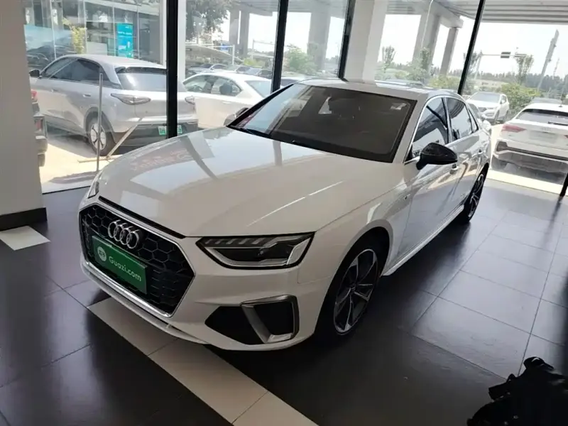 Audi A4L, 2020