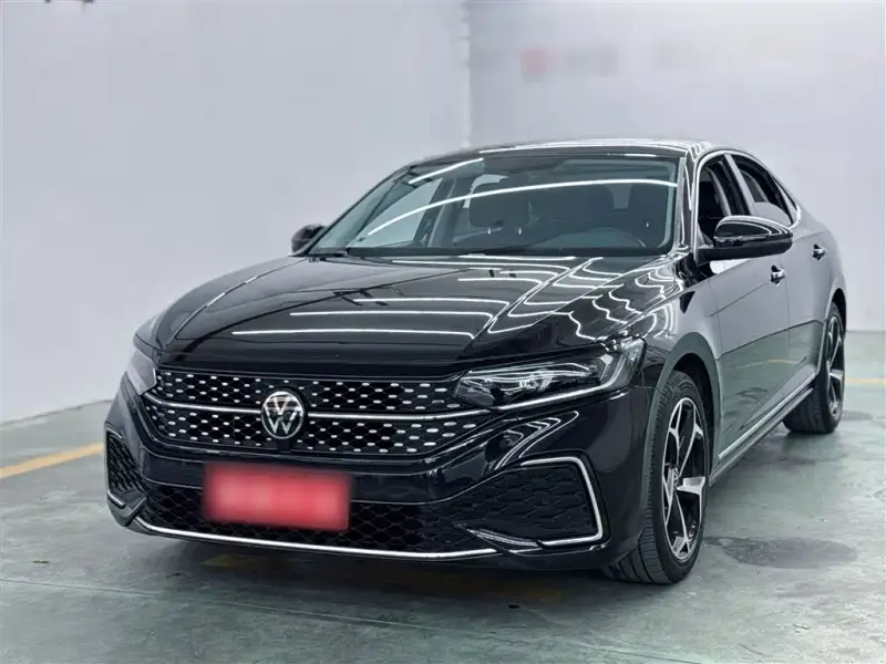 Volkswagen Passat, 2023