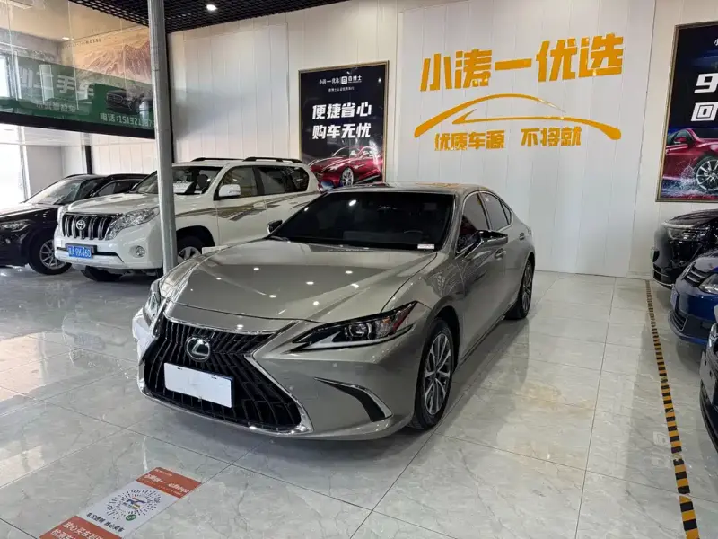 Lexus ES, 2024