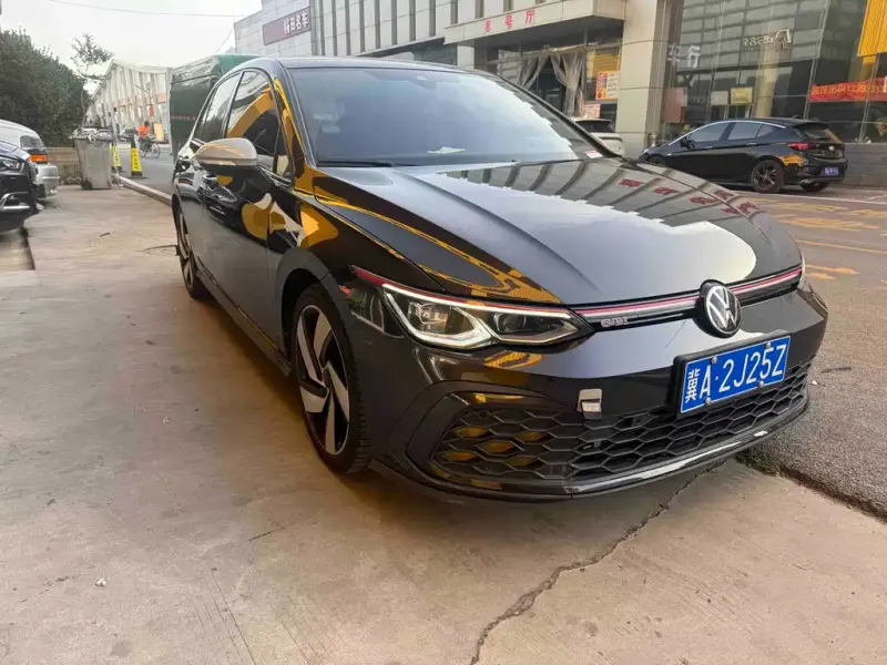 Volkswagen Golf GTI, 2024