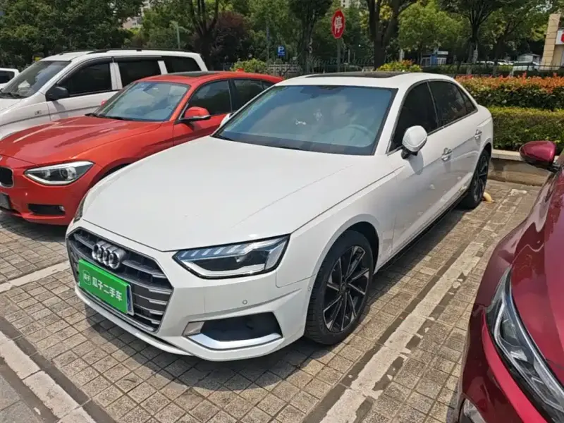 Audi A4L, 2023