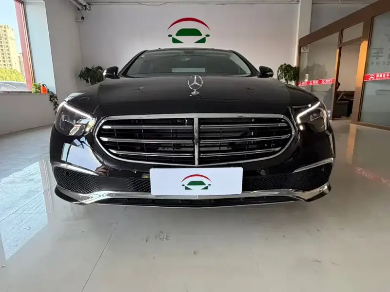 Mercedes-Benz E-Class, 2022