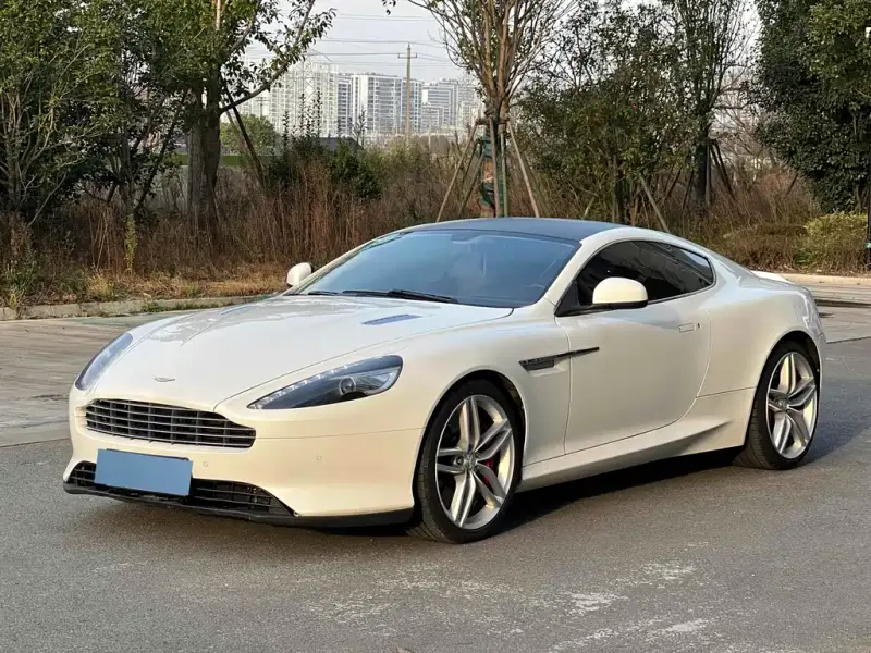 Aston Martin DB9, 2014