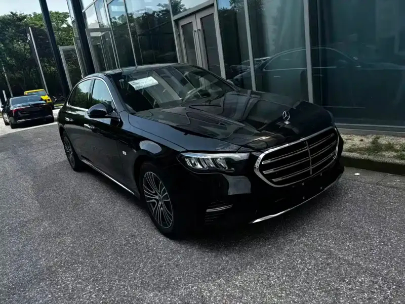 Mercedes-Benz E-Class, 2026