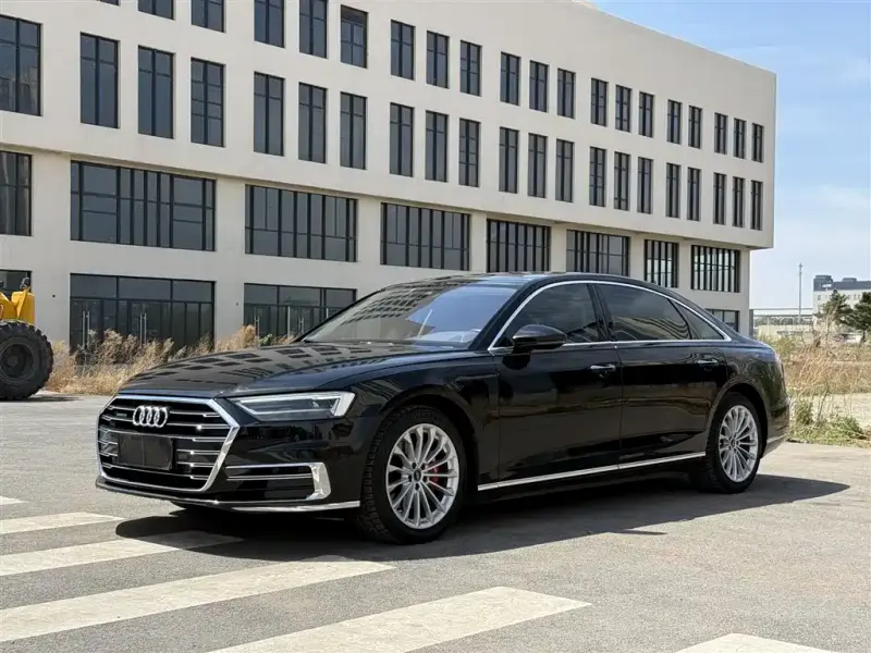 Audi A8, 2021