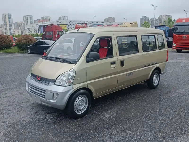 Wuling Rongguang, 2013