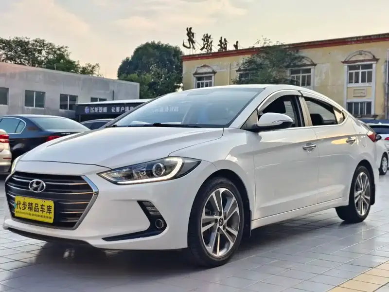 Hyundai Elantra, 2017