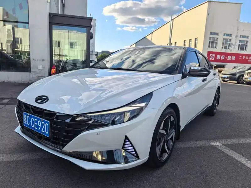 Hyundai Elantra, 2021