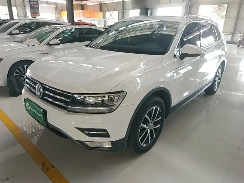 Volkswagen Tiguan L, 2018