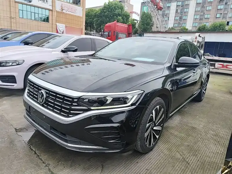 Volkswagen Passat, 2022