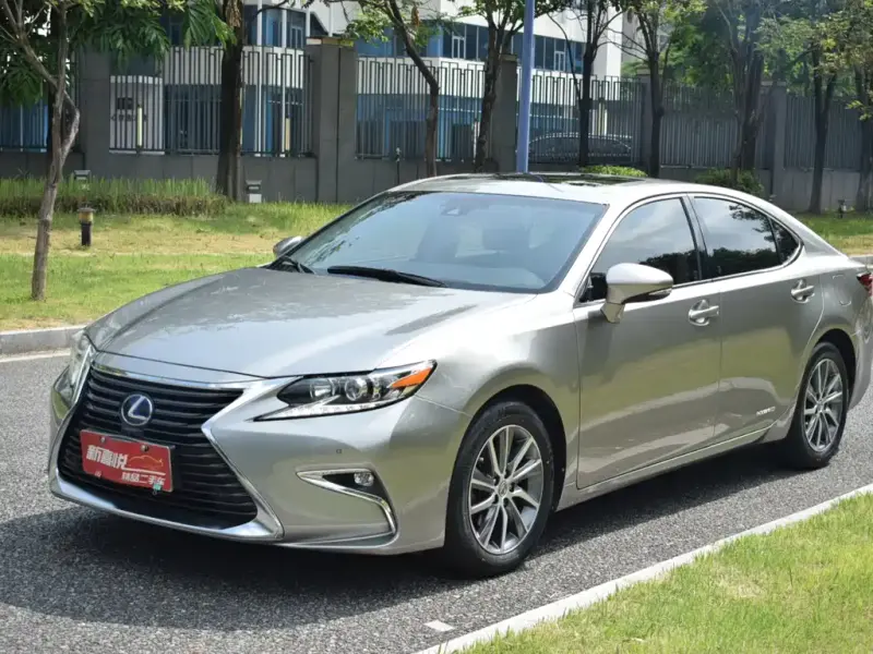 Lexus ES, 2017