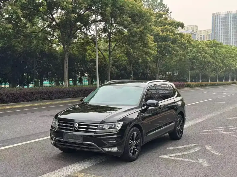 Volkswagen Tiguan L, 2021