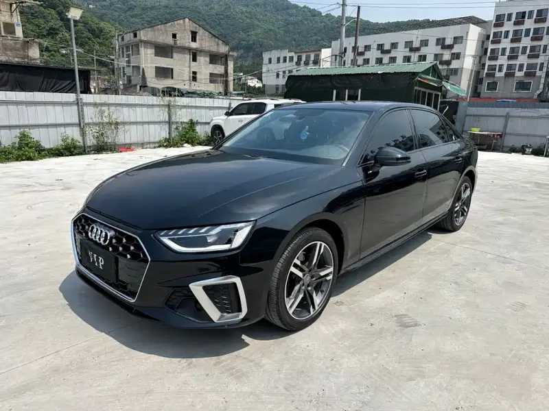 Audi A4L, 2021