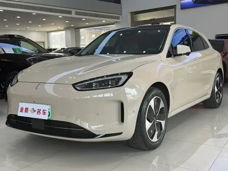 AITO M5, 2023