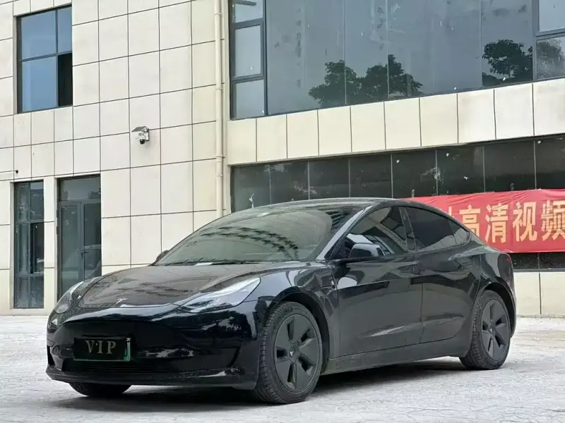 Tesla Model 3, 2022