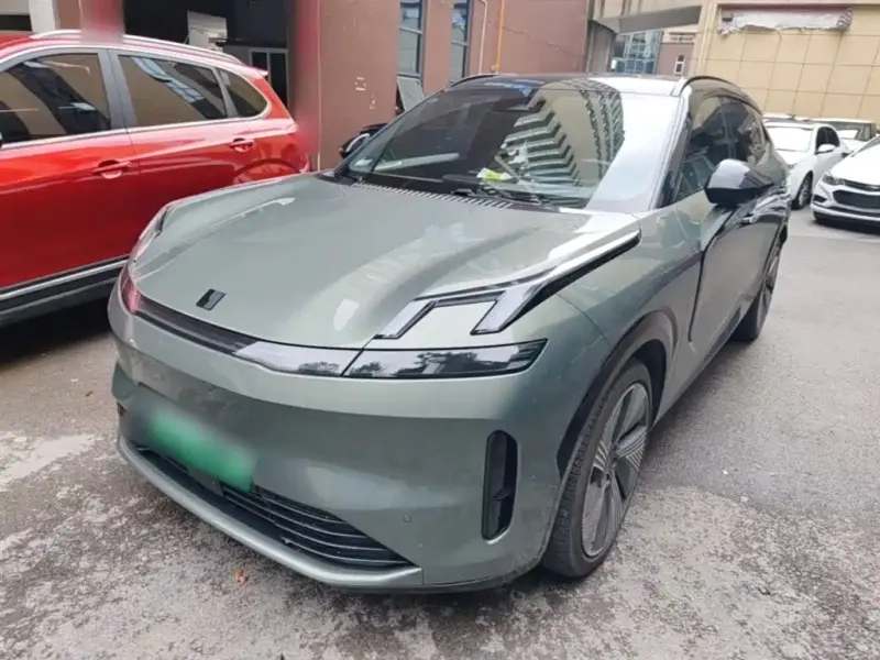 Lynk & Co 08 EM-P, 2023