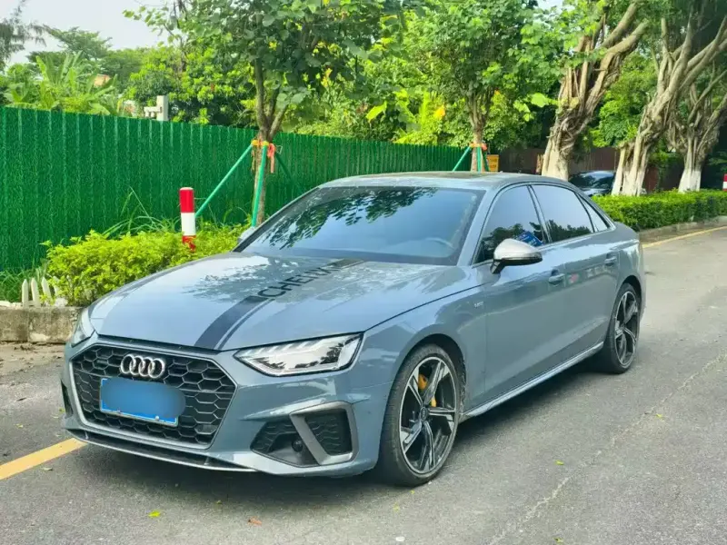 Audi A4L, 2022