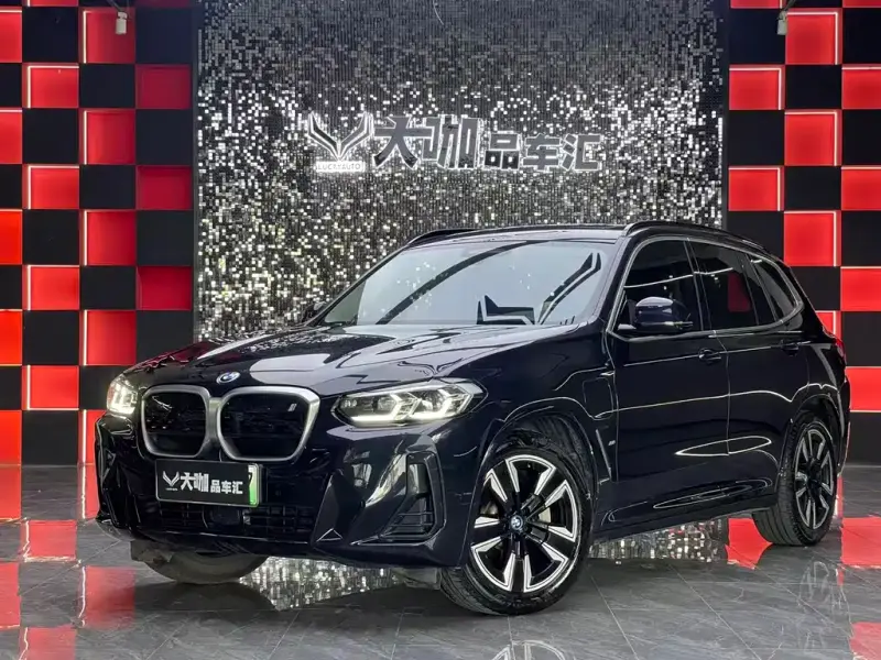 BMW iX3, 2023