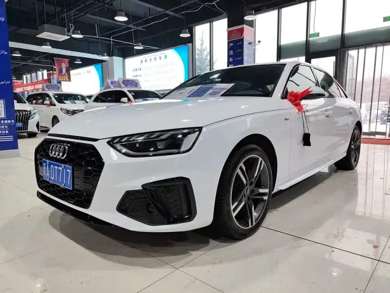 Audi A4L, 2022