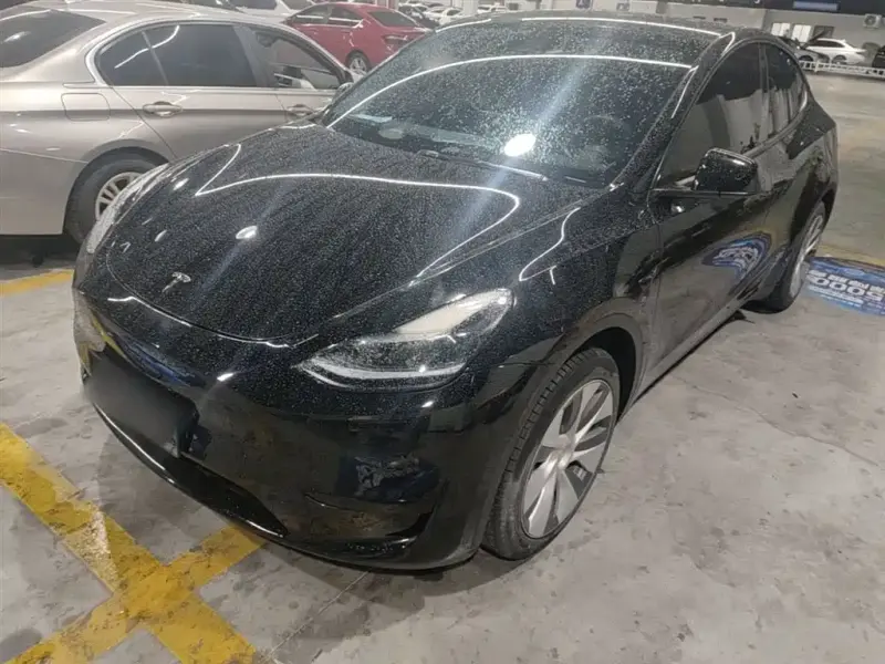 Tesla Model Y, 2023