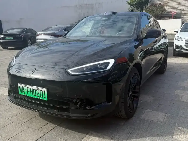 AITO M5, 2025