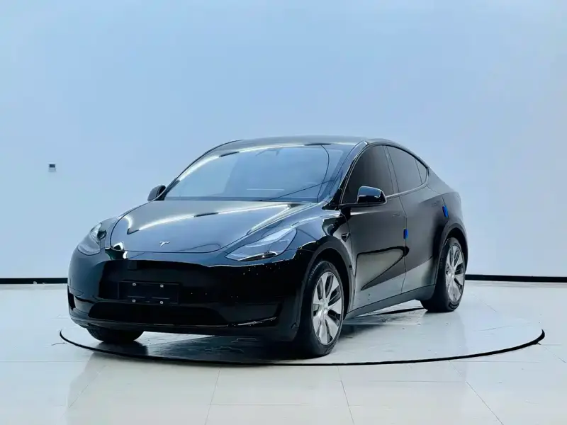 Tesla Model Y, 2023