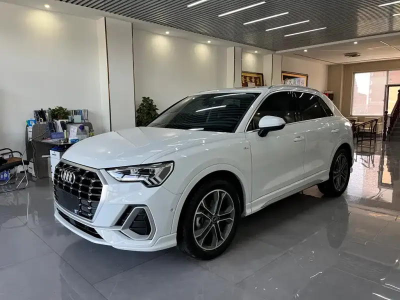 Audi Q3, 2023