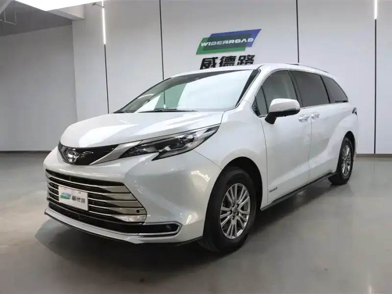 Toyota Sienna, 2023