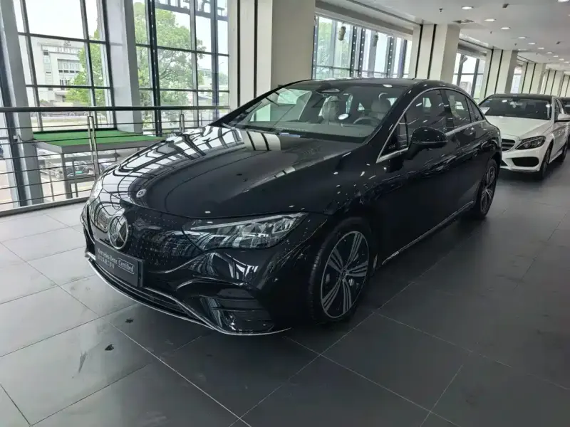 Mercedes-Benz EQE, 2025