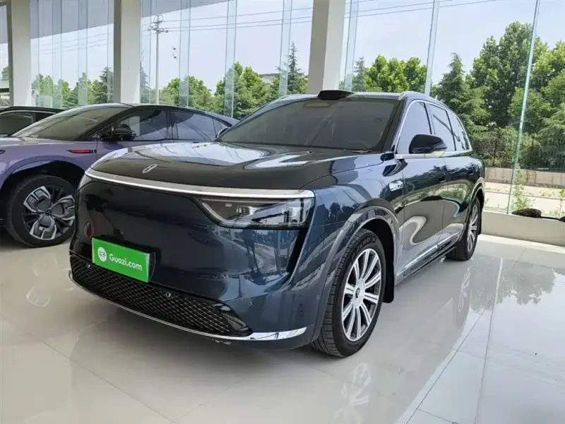 AITO M8, 2025