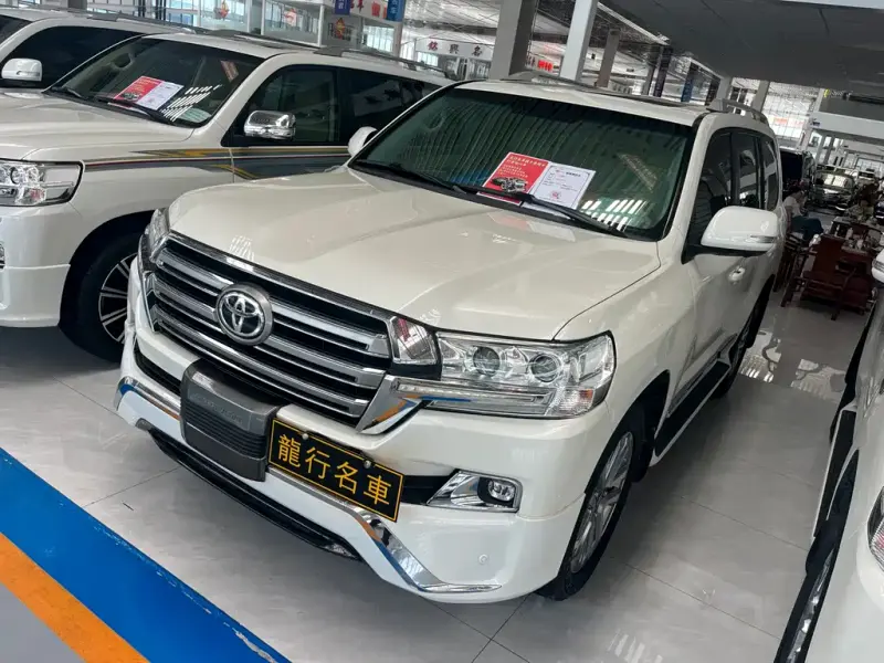 Toyota Land Cruiser, 2018