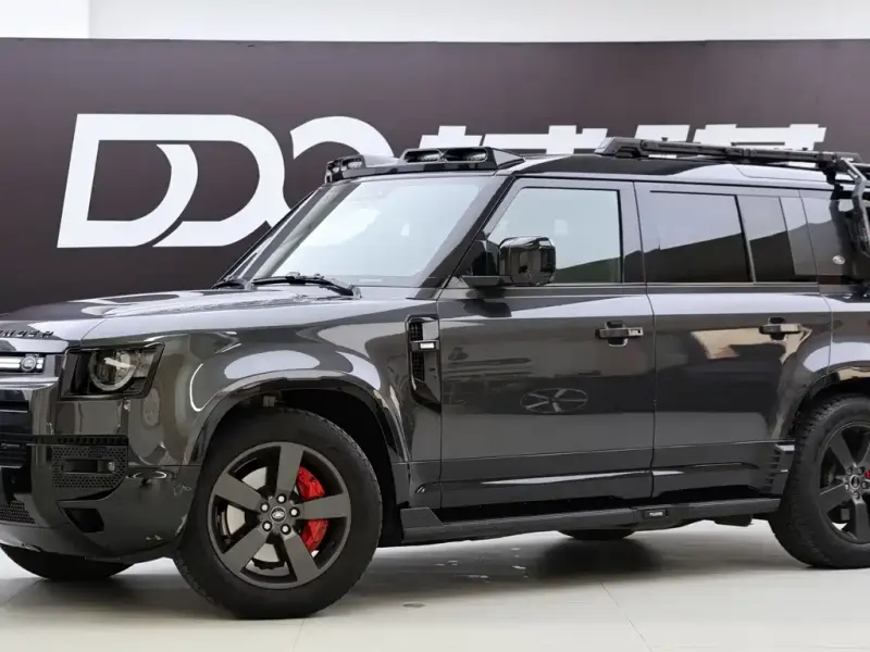 Land Rover Defender, 2022