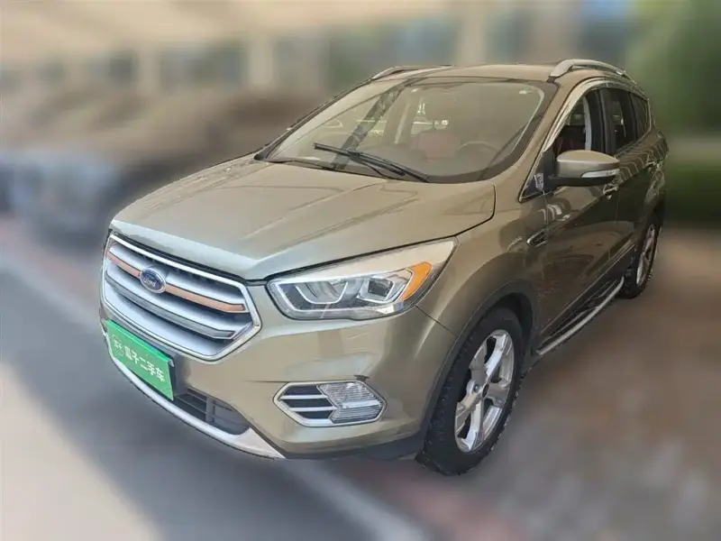 Ford Kuga, 2017