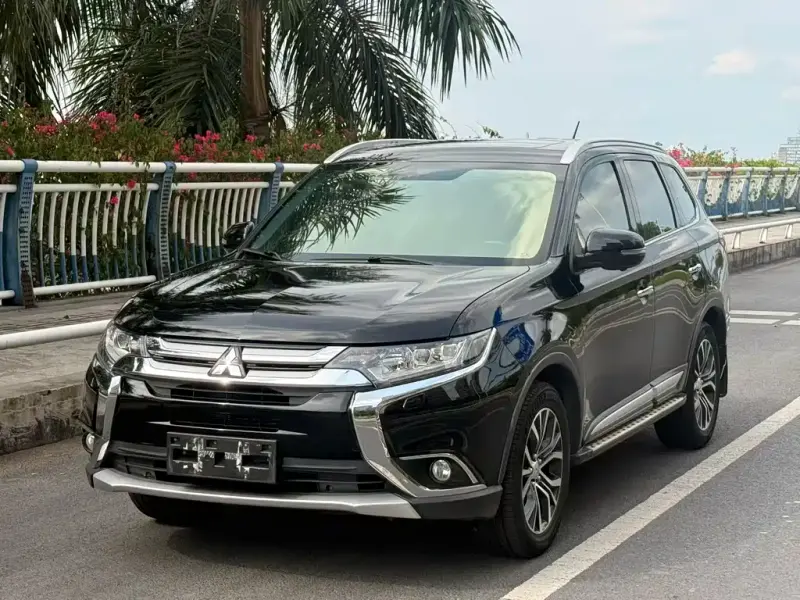 Mitsubishi Outlander, 2017