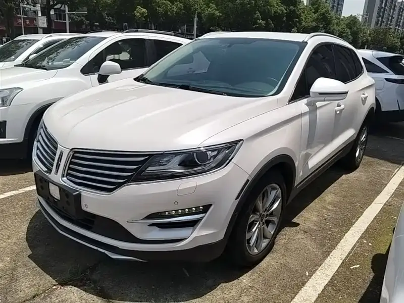 Lincoln MKC, 2016