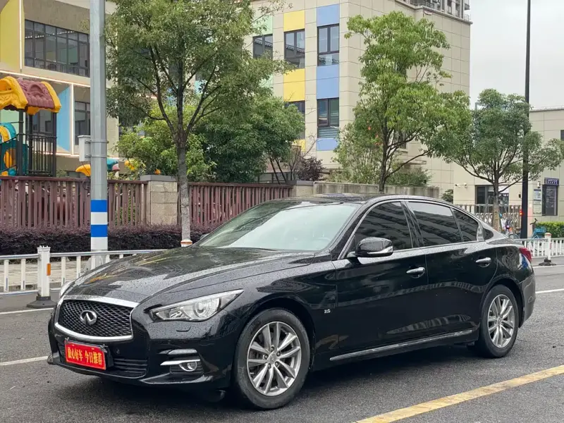 Infiniti Q50L, 2018