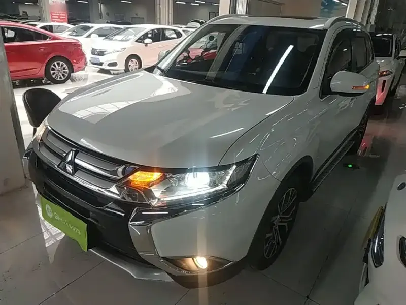 Mitsubishi Outlander, 2018