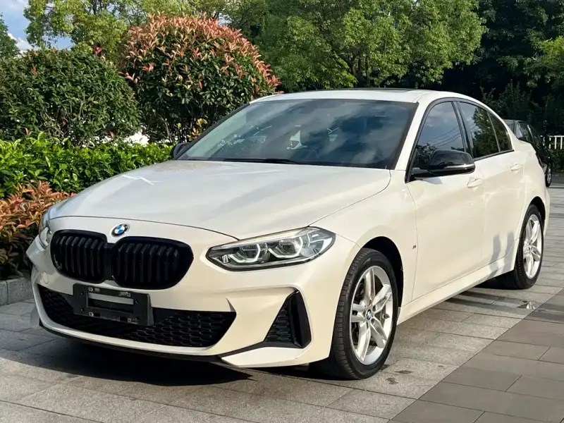 BMW 1 Series, 2021