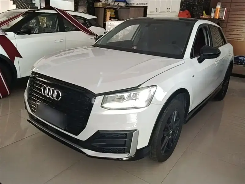 Audi Q2L, 2020